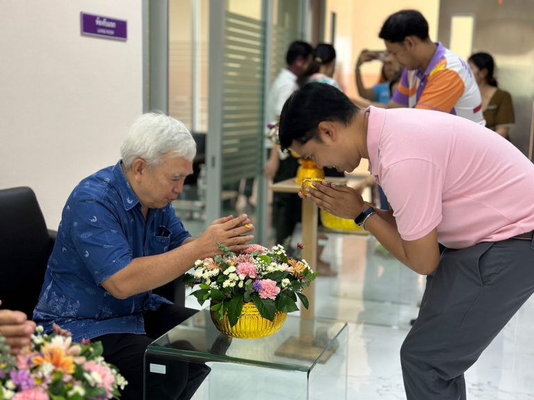 Veterinary Mass. organizes Songkran activities to continue Thai traditions 2024