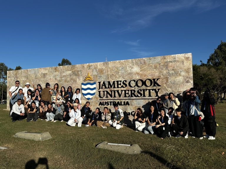 WORLD-CLASS LEARNING EXPERIENCE! FOURTH-YEAR VET STUDENTS GAIN INTERNATIONAL TRAINING IN AUSTRALIA